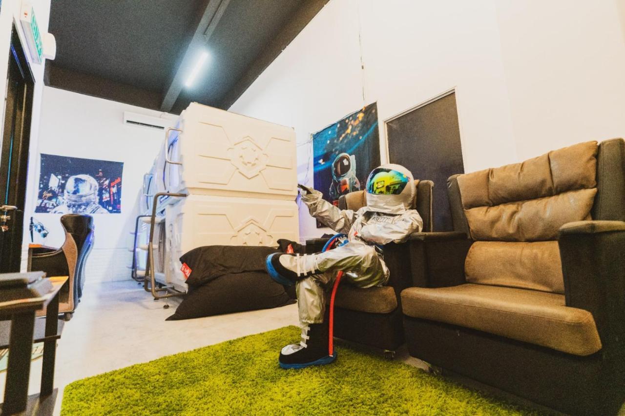 Hashtag.Capsule.Hostel Johor Bahru Kültér fotó